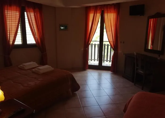 Oda ve Kahvaltı L'antico Borgo 3*